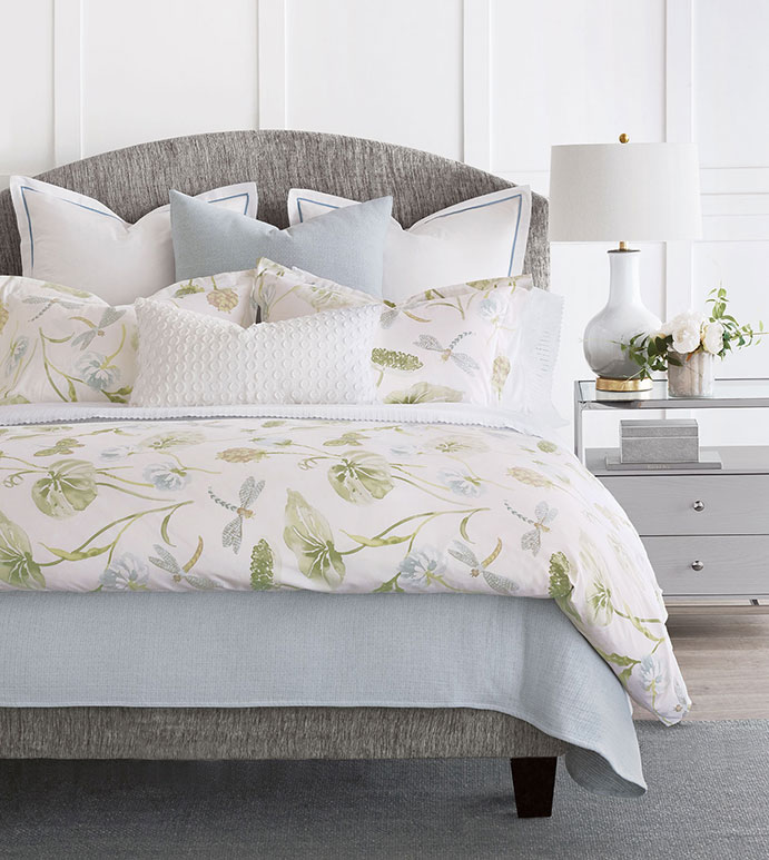 make sure your guest bedroom is always ready with beautiful bedding.