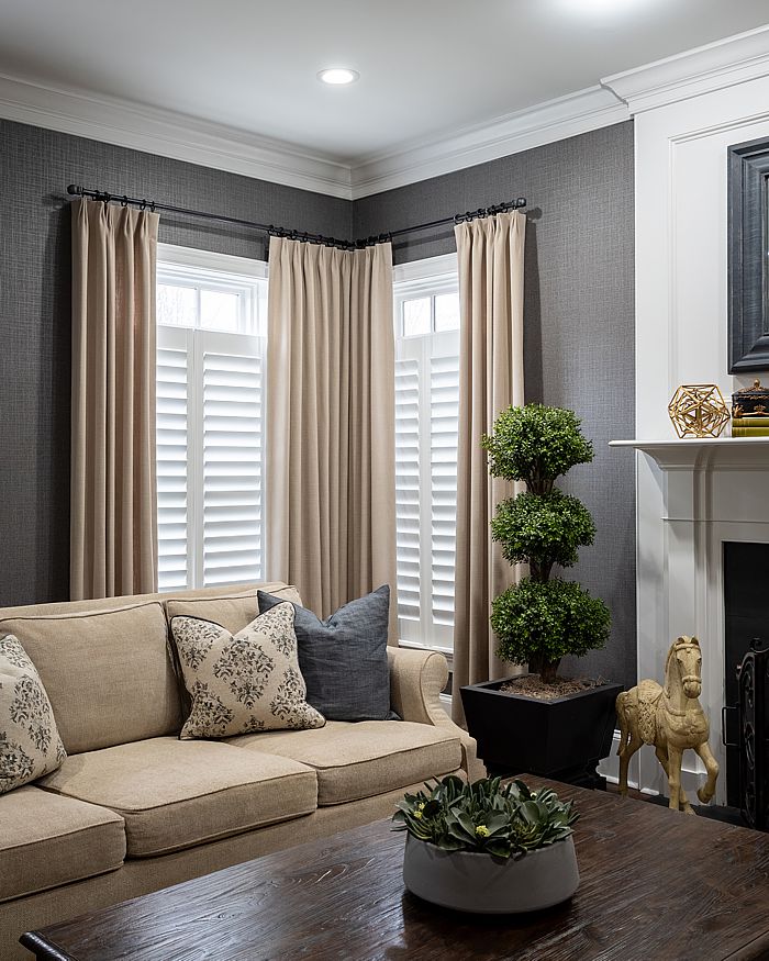 Traditional Living Room